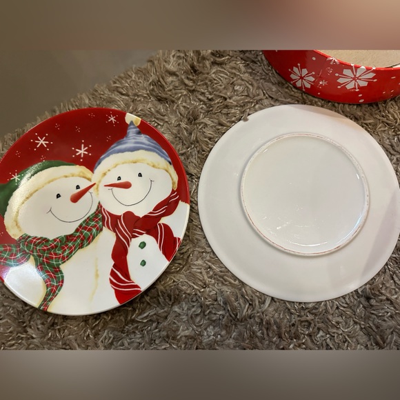 🎁 Never used new in box  -Set of 4 Snowman Coffee Mugs & plates - Picture 4 of 5